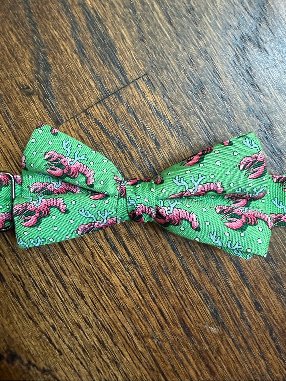 Vineyard Vines Boy’s Bow Tie with Christmas Lobster Print